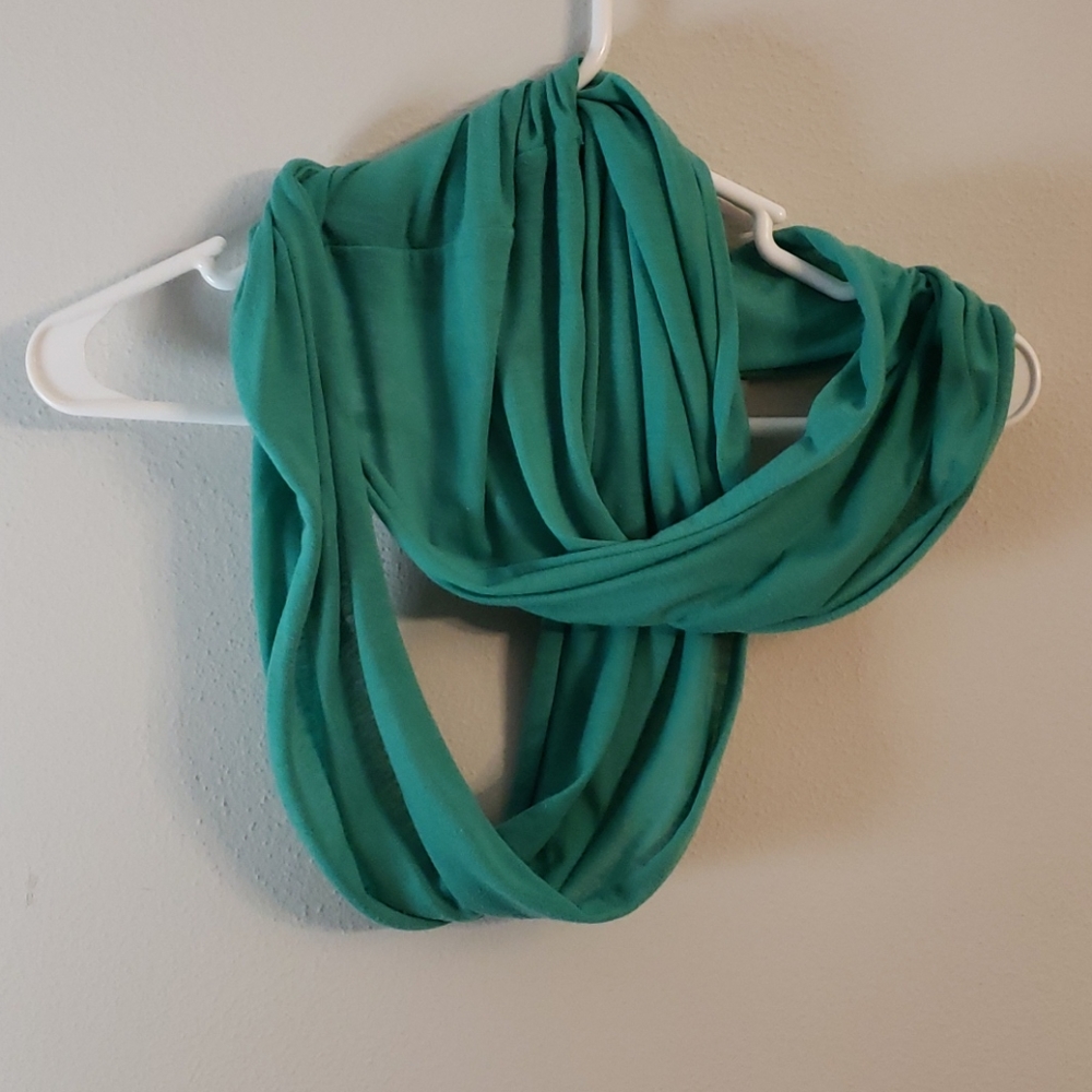 Kelly green unity scarf
